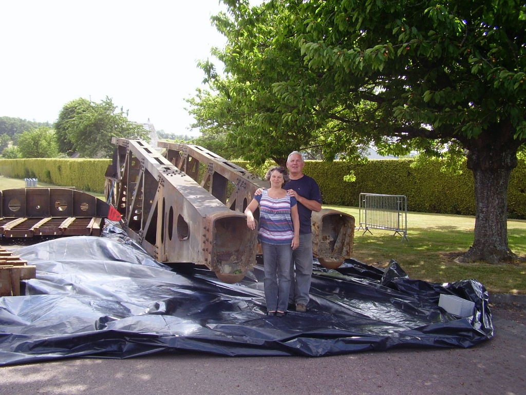 20110601 WHALE:BALEINE ARRIVES IN VIRE FROM BRÉCEY Bill Twohigg 47.jpg